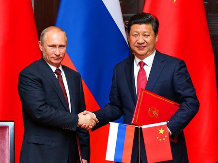 Признание успехов России и Китая: в Британии начали готовиться к падению либерального мира