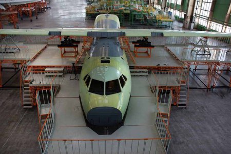 «На ВАСО завершена стыковка крыла с фюзеляжем легкого военно-транспортного самолета Ил-112В» Авиация