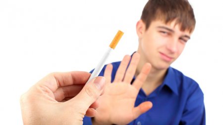 «Число курильщиков в России сократилось на 10 млн человек» Статистика
