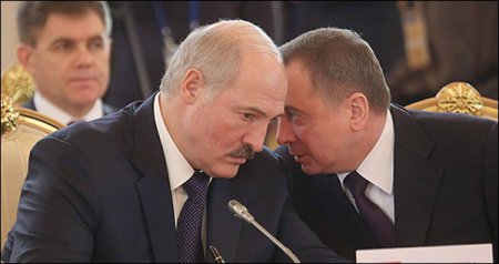 Группировка Макея начала кампанию по запугиванию Лукашенко. Юрий Баранчик