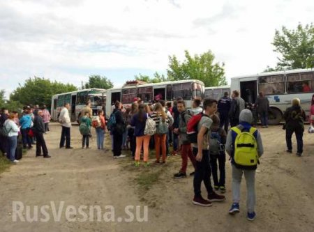 На Украине столкнулись локомотив и пассажирский поезд (ФОТО, ВИДЕО)