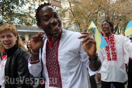 На Украине избили темнокожих студентов | Русская весна