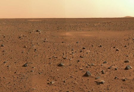 Ученые назвали кору Марса аномально пористой