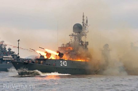 Завтра начинаются совместные морские учения России и Китая