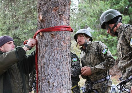 Спецназ РФ поделился с коллегами из Узбекистана навыками выживания в горной тайге