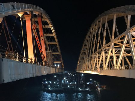 Вторая арка Крымского Моста поднята на проектную высоту фото