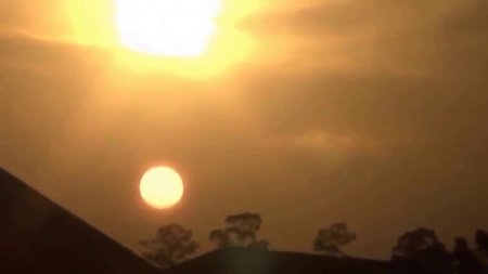 "Второе Солнце" сняли на видео в США: НЛО, Нибиру и иллюзия?