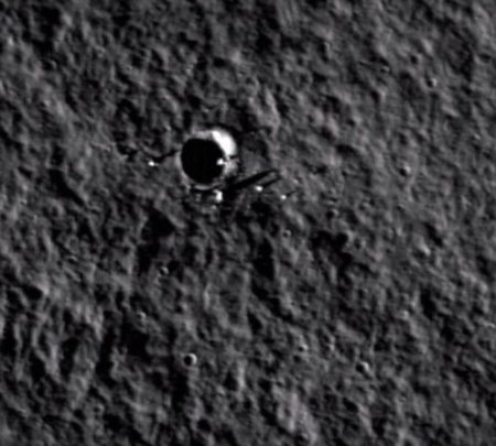 NASA: Снимок Луны 1973 года доказывает существование НЛО