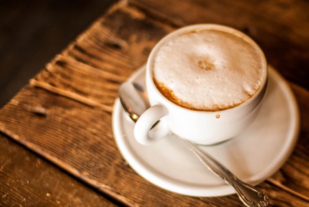 Ученые-физики изучили расслоение кофе и молока в латте
