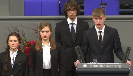 Климкин: школьник, выступивший в Бундестаге, стал в России врагом