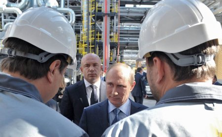 Бывшие менеджеры «Башнефти» попросили Путина помочь получить бонусы