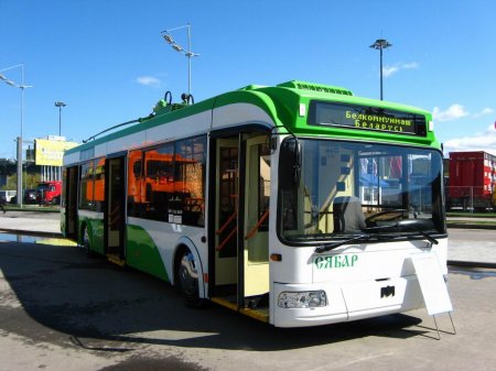 Беларусь продает Украине троллейбусы, Украина — картофель