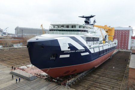 Закладка исследовательского судна "Академик Лавёров" отложена из-за нехватки денег
