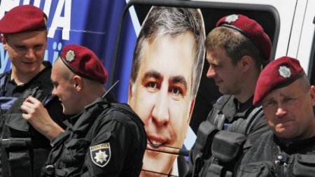 Саакашвили на Украине надоел всем, даже американцам