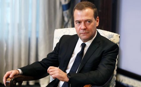 Медведев о Хокинге: «Он помогал увидеть безграничность возможностей»