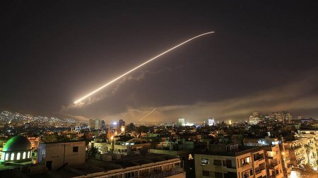 США и союзники «умно» отбомбились по Сирии