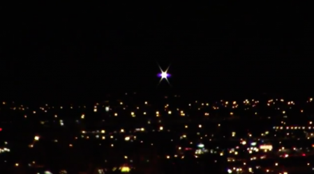 Над Лас-Вегасом заметили пульсирующий НЛО