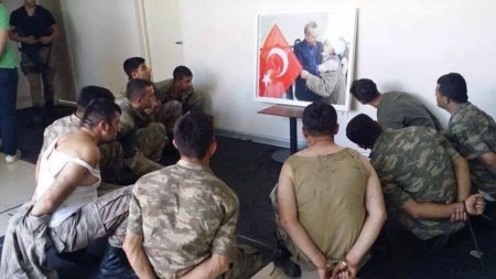 Более ста турецких офицеров приговорены к пожизненному заключению