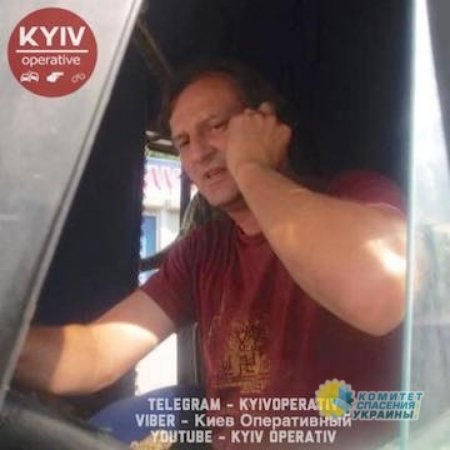 Водитель маршрутки на Вишневое избил полицейского из-за замечания