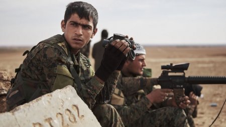Курды практически стоят на месте в Дейр-эз-Зоре: почему наступление SDF на юго-востоке Сирии идет так медленно