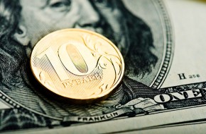 Конец гегемону: CША признали успехи России в отказе от доллара
