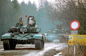 Вывести танки. «Сдал» ли Горбачев военных ради мира с американцами