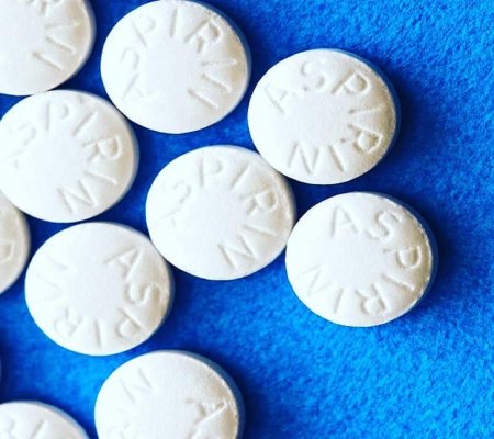 Доктор Мясников рассказал, кому запрещено принимать аспирин