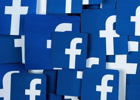 Facebook маркирует российские СМИ, чтобы манипулировать информацией