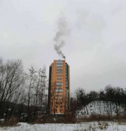 16-этажку в Киеве начали отапливать дровами (ФОТО)