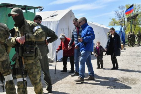 Эвакуация гражданских лиц с Азовстали