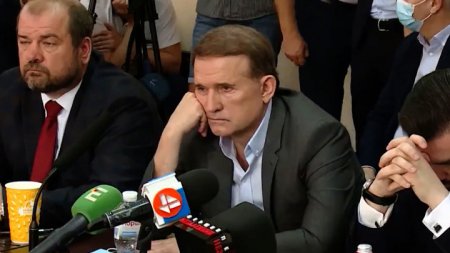 Украинский суд запретил ОПЗЖ, активы партии отберут