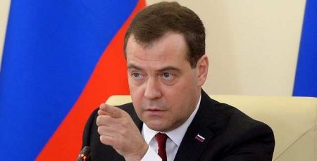 Медведев пообещал «жёсткий ответ» из-за Калининграда