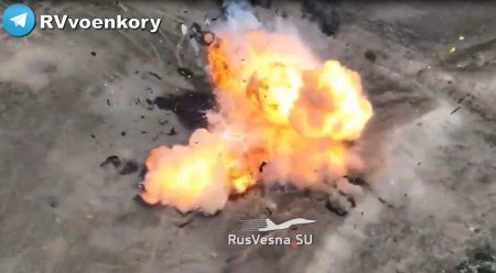 Армия России уничтожает технику врага на правом берегу Днепра (ВИДЕО)
