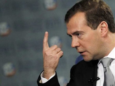 «Киев — просто русский город»: Медведев ответил киевским «тараканам»