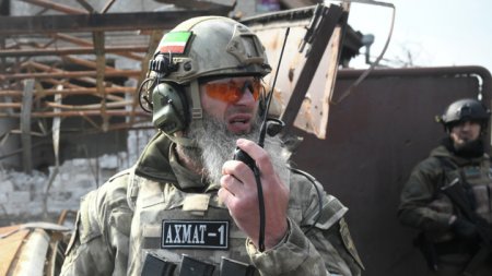 Командир полка имени Кадырова опроверг слухи о сдаче в плен