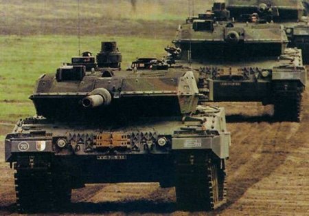 Испания направит на Украину первую партию танков Leopard
