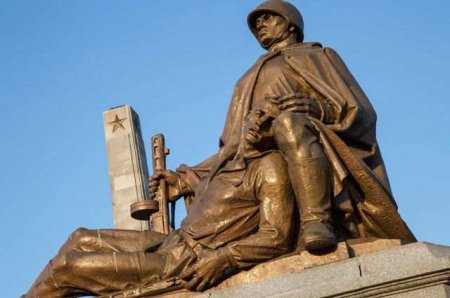 В Закарпатье отказались демонтировать памятник погибшим в Великую Отечественную войну (ФОТО)