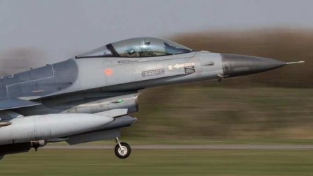 Ряд стран начали подготовку украинских лётчиков на F-16, — Боррель