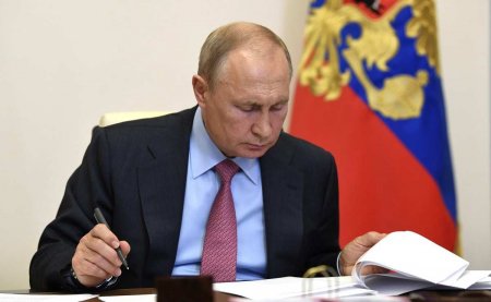 Путин подписал закон о возможности призыва осуждённых на службу по контракту