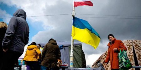 «Ничего хорошего не будет», — экс-советник Кучмы посоветовал украинцам уезжать из страны