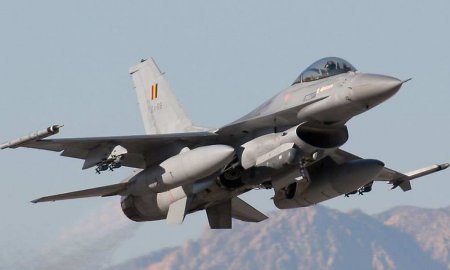 Истребители F-16 смогут появиться на Украине не раньше, чем через год