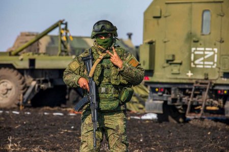 Российские войска сжигают украинскую технику высокоточными боеприпасами (ВИДЕО)