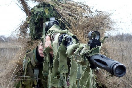 Снайпер «Отважных» ликвидировал боевика «Азова» в лесах под Кременной (ВИДЕО)