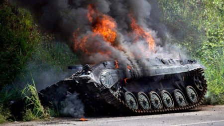 «Вот горит БМП»: украинский боевик показал результат удара по тыловому объекту ВСУ (ВИДЕО)