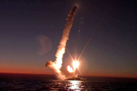 «Калибровка» с моря: фрегат ЧФ РФ нанёс удар крылатыми ракетами по врагу (ВИДЕО)