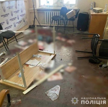 Закарпатский депутат взорвал гранаты во время заседания: десятки раненых (ФОТО, ВИДЕО 18+)