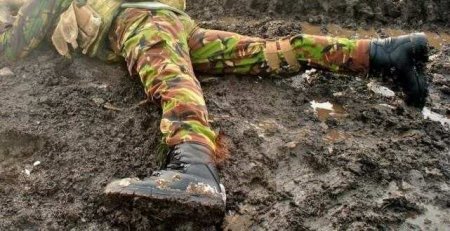 Бои у Артёмовска: спецназ уничтожает боевиков ВСУ в окопах (ВИДЕО 18+)
