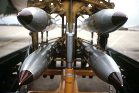 США впервые за 15 лет разместят ядерное оружие в Британии, чтобы противостоять российской угрозе — The Telegraph