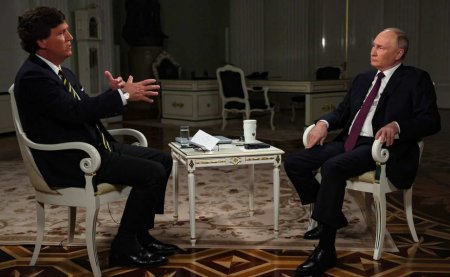 В Кремле назвали главную цель интервью Путина Карлсону