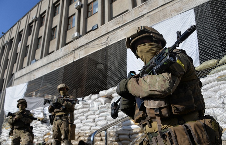 ФСБ: более 400 украинских военных попросили убежища в России